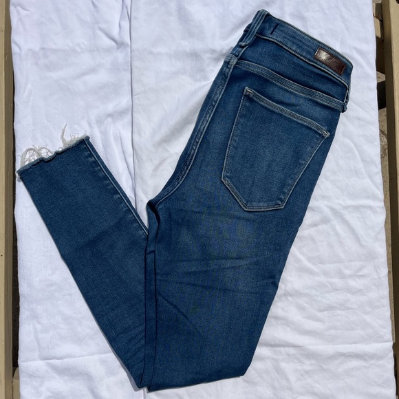 Abercrombie High Rise Jean Legging - Picture 2 of 11